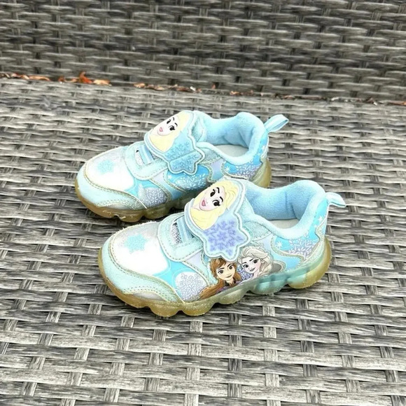 Disney Frozen Toddler Girl Athletic Light Up Sneakers Size 9 - Picture 3 of 10